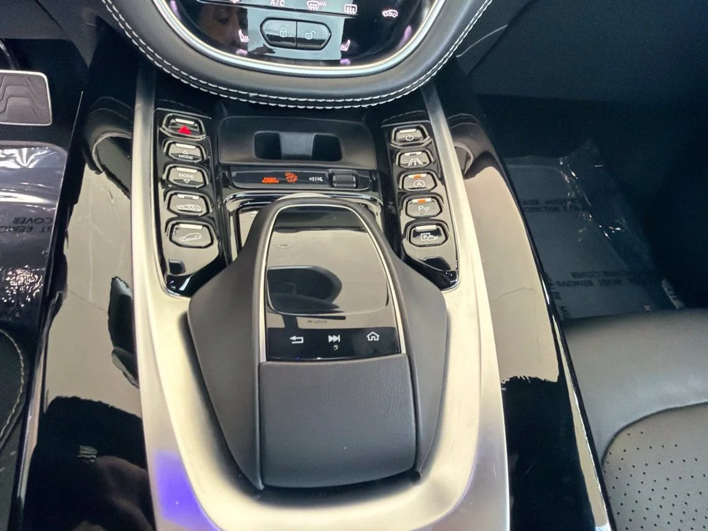 Used 2021 Black Aston Martin Base image 58
