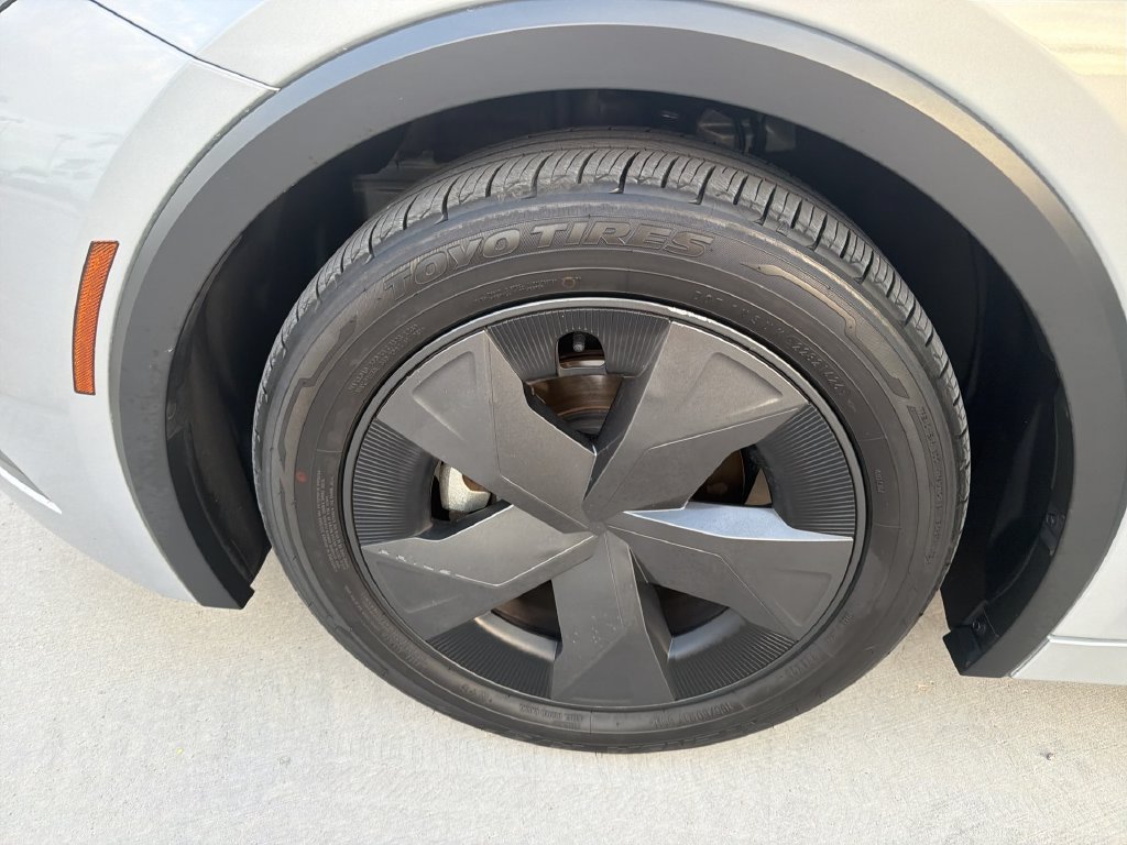 Used 2025  Toyota LE image 30