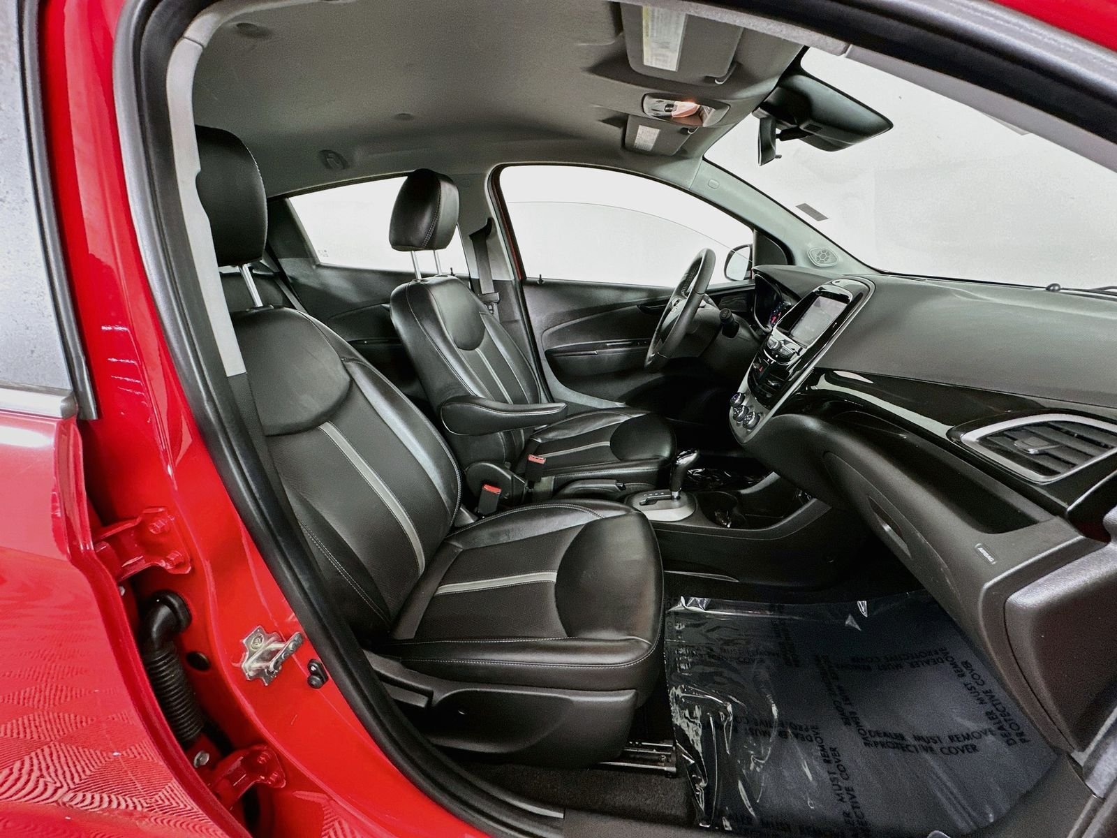 Used 2022 Red Hot Chevrolet 2LT image 26