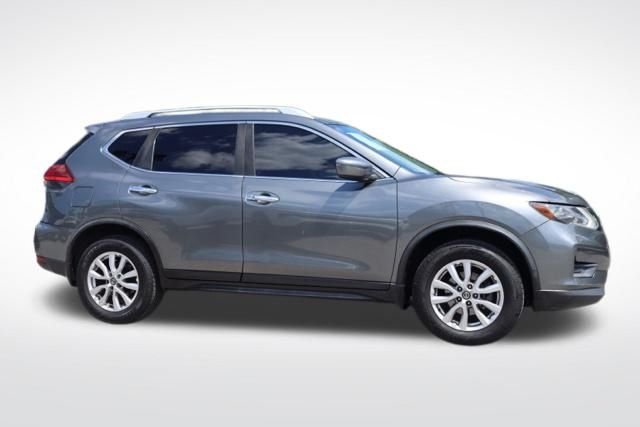 Used 2017 Gray Nissan SV image 13
