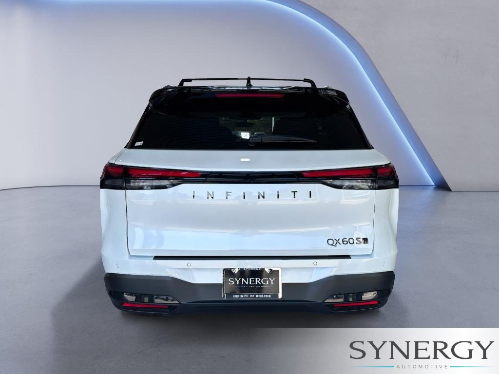 New 2027 2T RAD WHT INFINITI Sport AWD image 7