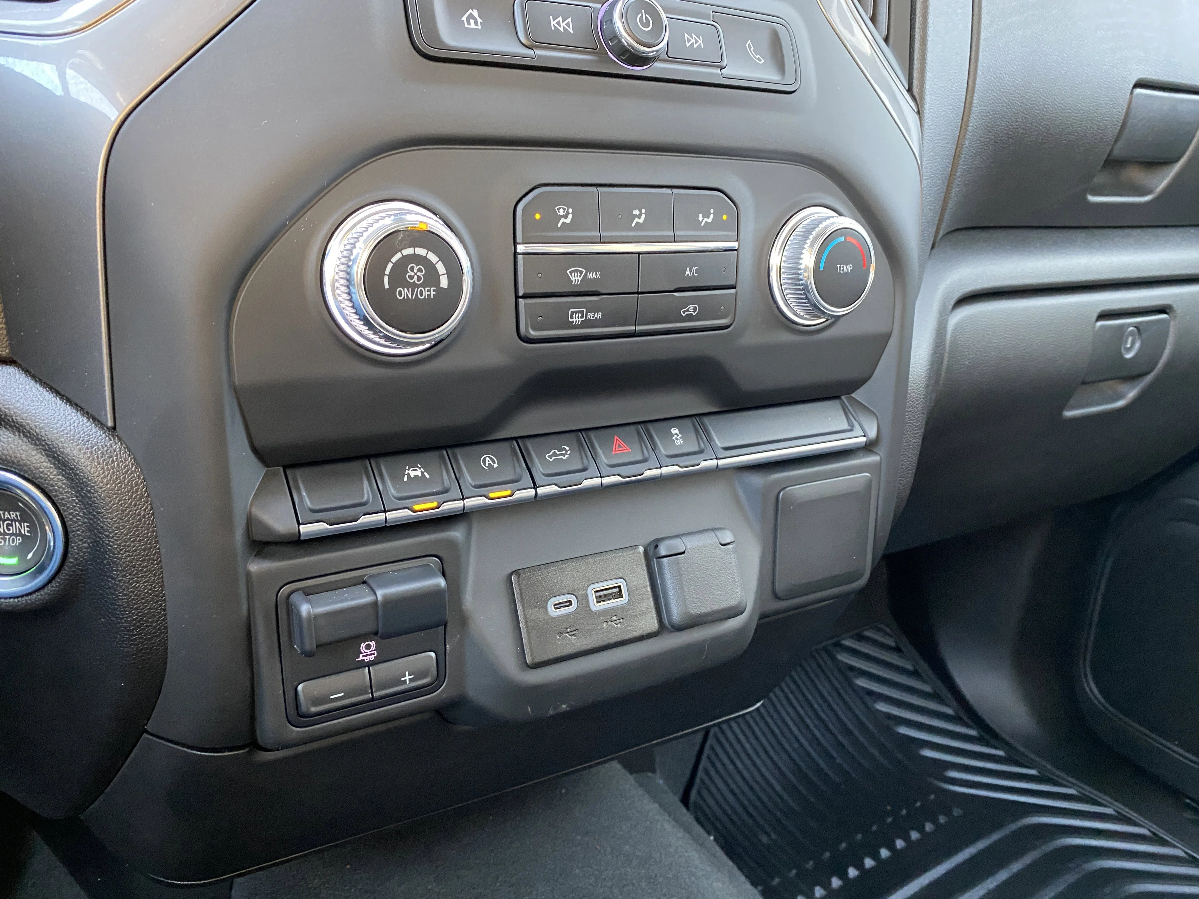 Used 2025 Black GMC Crew Cab Pro image 16