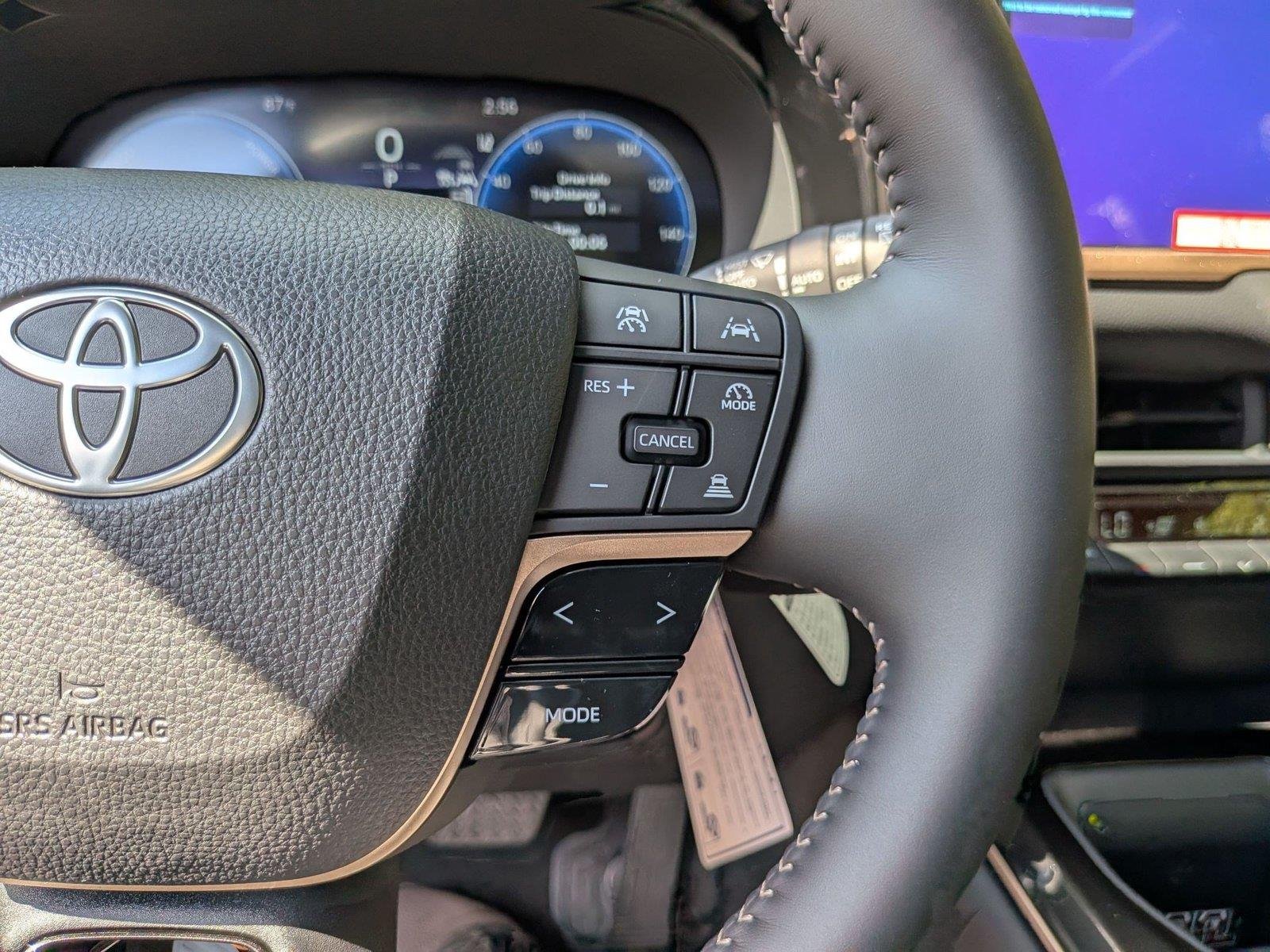 2025 Toyota Crown Signia Limited - Photo 20