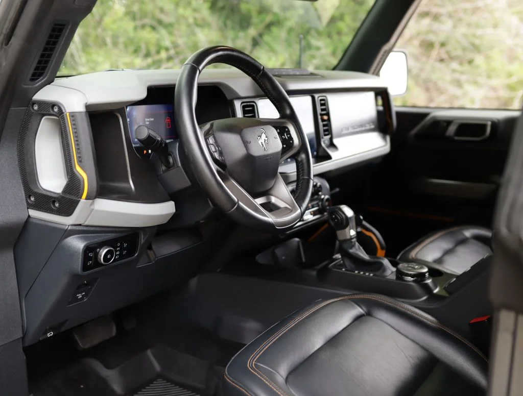 Used 2023 Gray Ford Badlands image 9