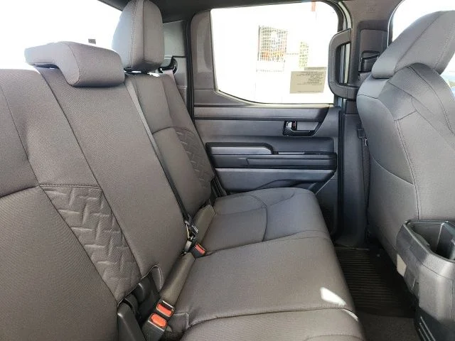 2025 Toyota Tacoma SR5 - Photo 25