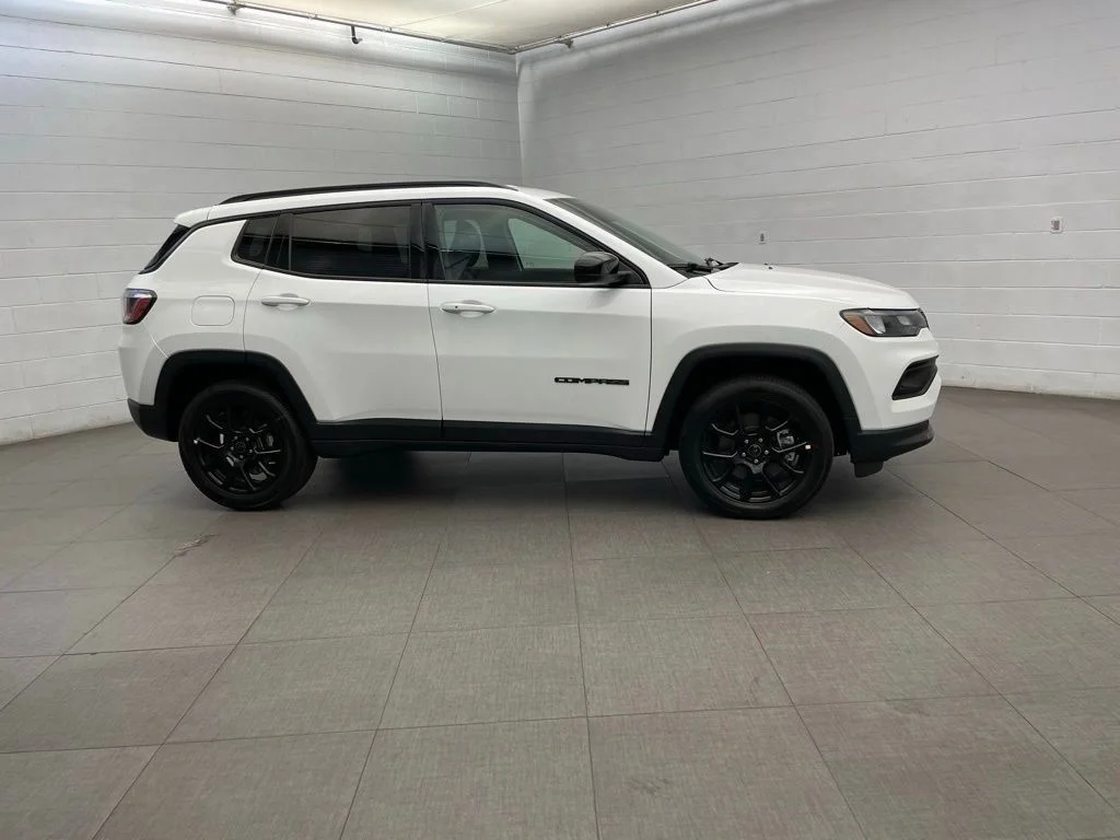 New 2026 White Jeep Latitude image 2