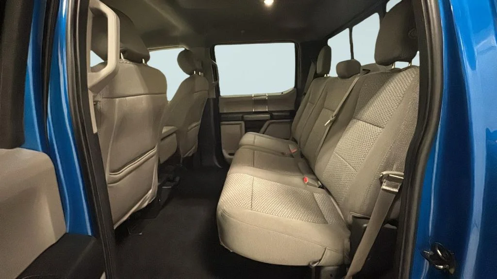Used 2019 Blue Metallic Ford XLT image 13