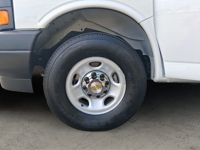 2025 Chevrolet Express Cargo Work Van - Photo 14