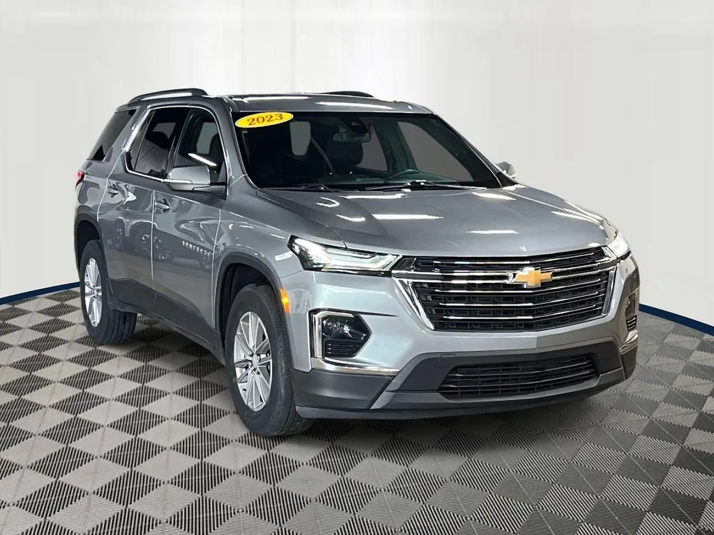 Used 2023 Sterling Gray Metallic Chevrolet LT Cloth image 6