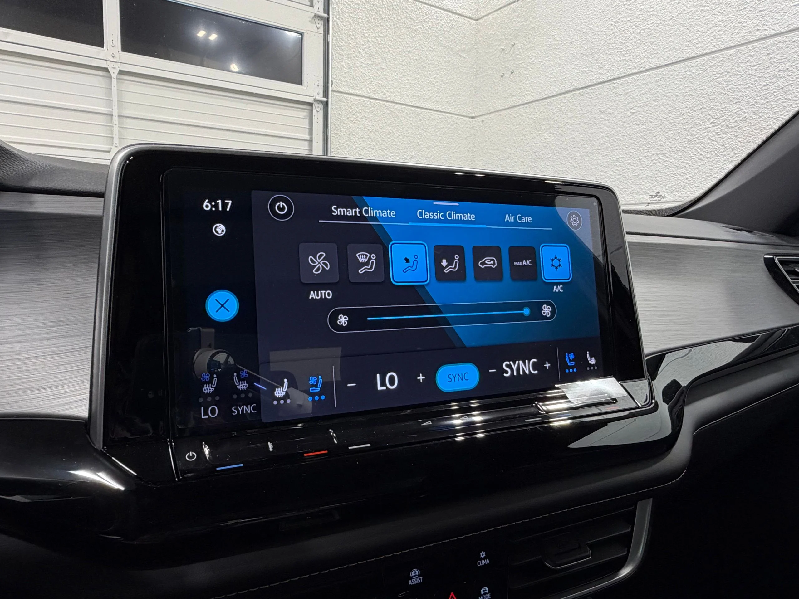 New 2026 Black Volkswagen 2.0T SE w/Technology image 47