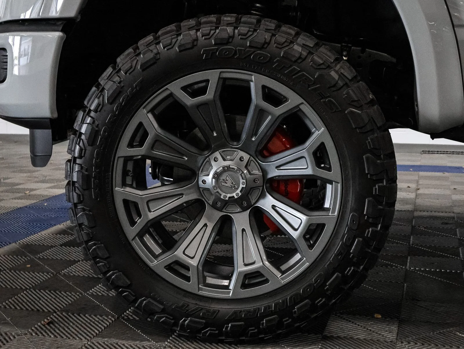 New 2026 White Ford XLT image 22