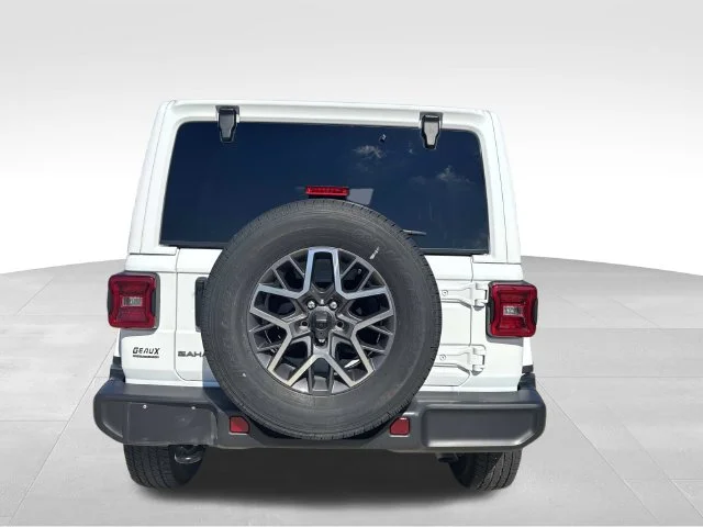 Used 2026 White Jeep Sahara image 11