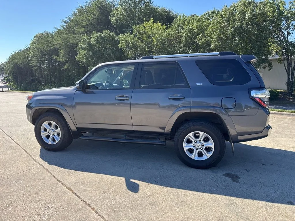 Used 2022 Gray Toyota SR5 Premium image 11