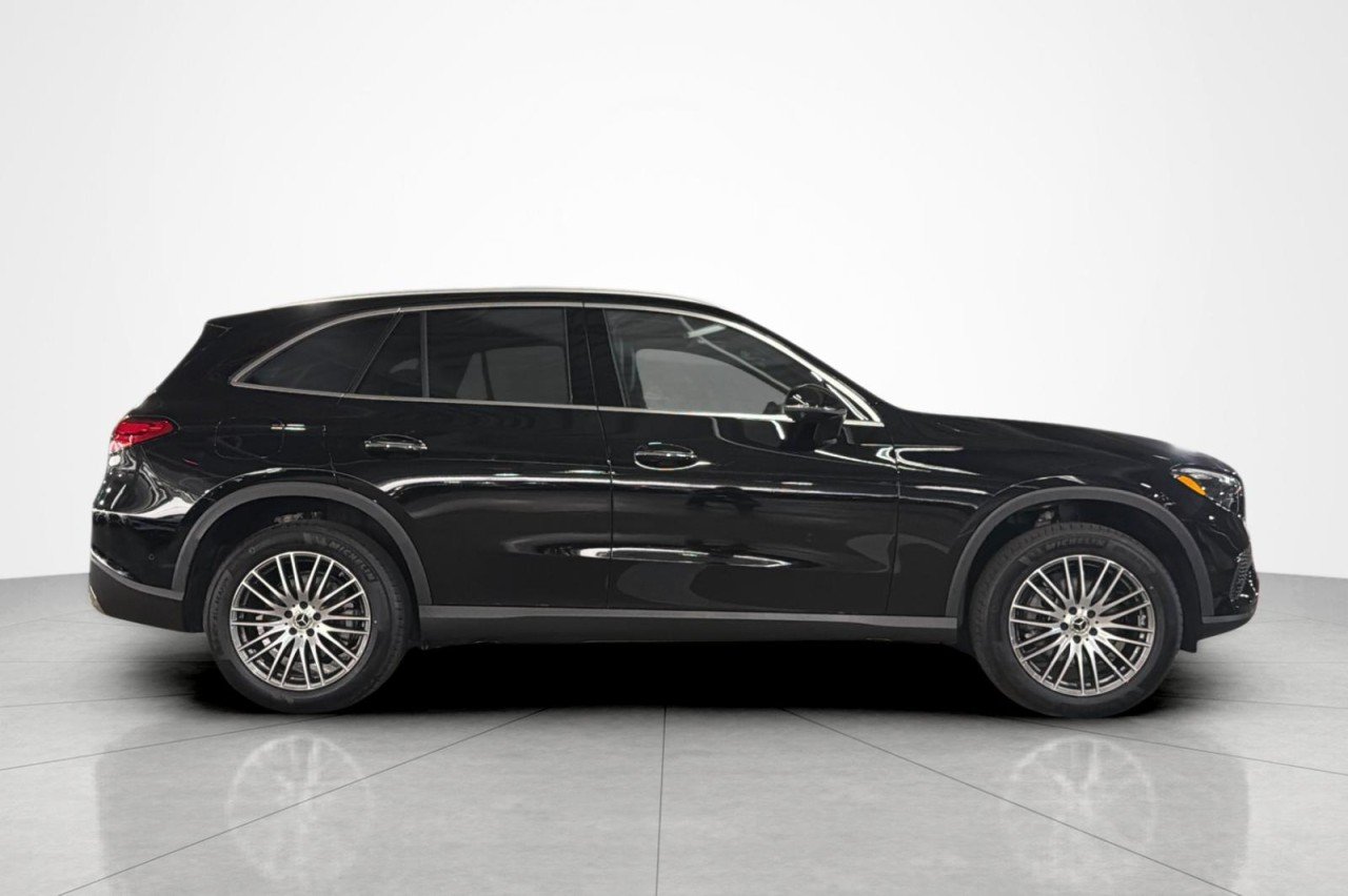 New 2026 Black Mercedes-Benz GLC 300 4MATIC® SUV image 6