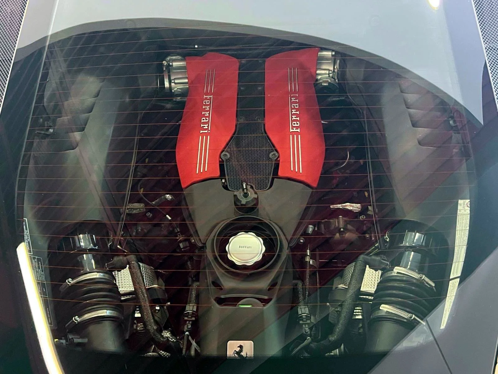 Used 2019 White Ferrari  image 10