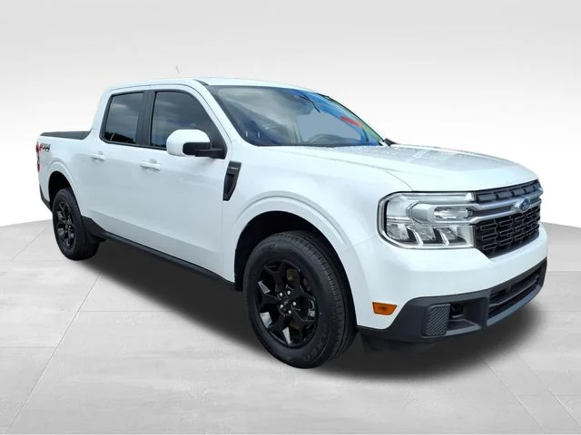 Used 2023 White Ford Lariat image 14