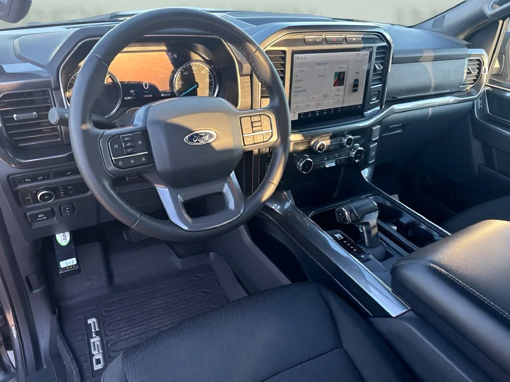 Used 2023 Charcoal Ford XL image 10