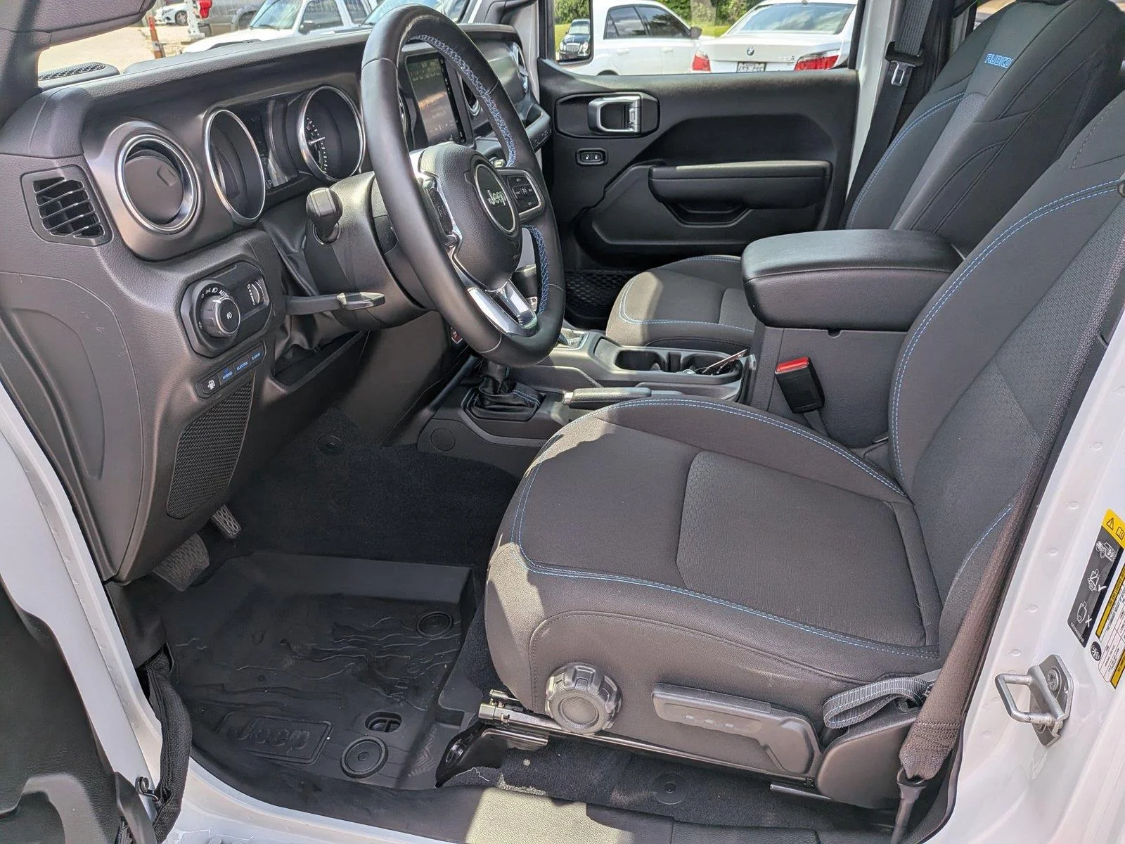 Used 2023 Bright White Clearcoat Jeep Rubicon image 18