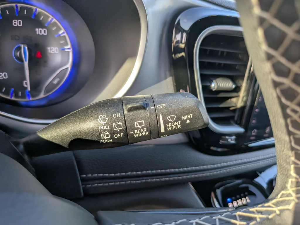 Used 2025 Black Chrysler Limited image 34