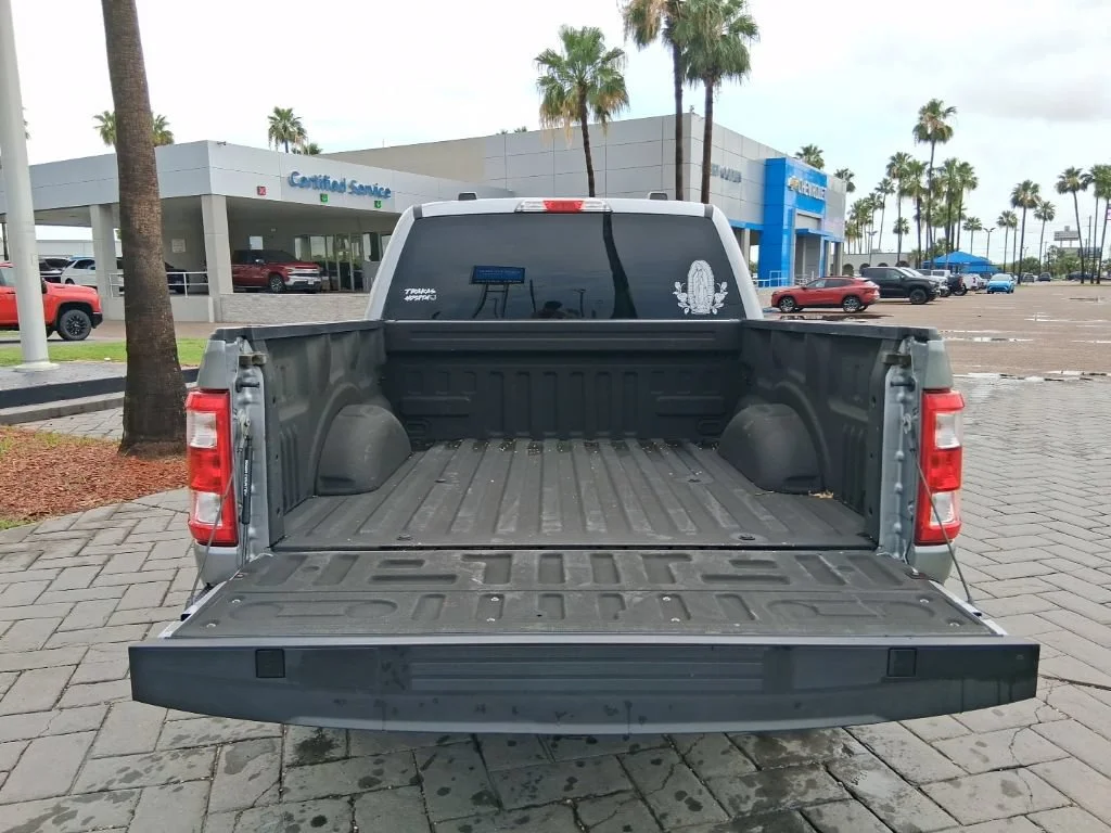 Used 2023  Ford XL image 7