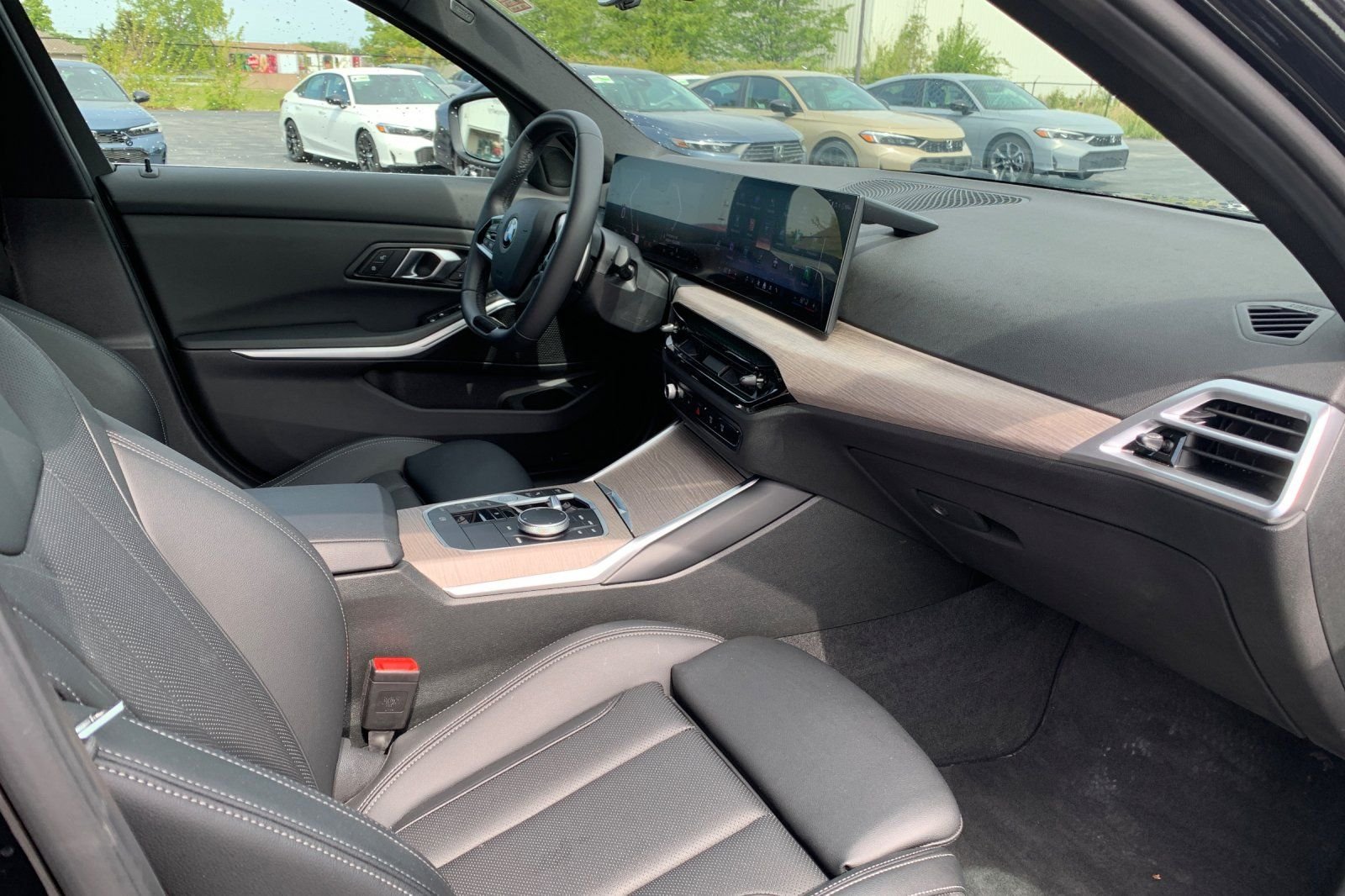 Used 2025 Black BMW 330i xDrive image 19