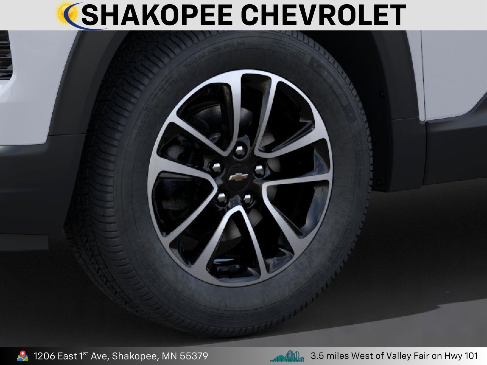 New 2026 Summit White Chevrolet LT image 34