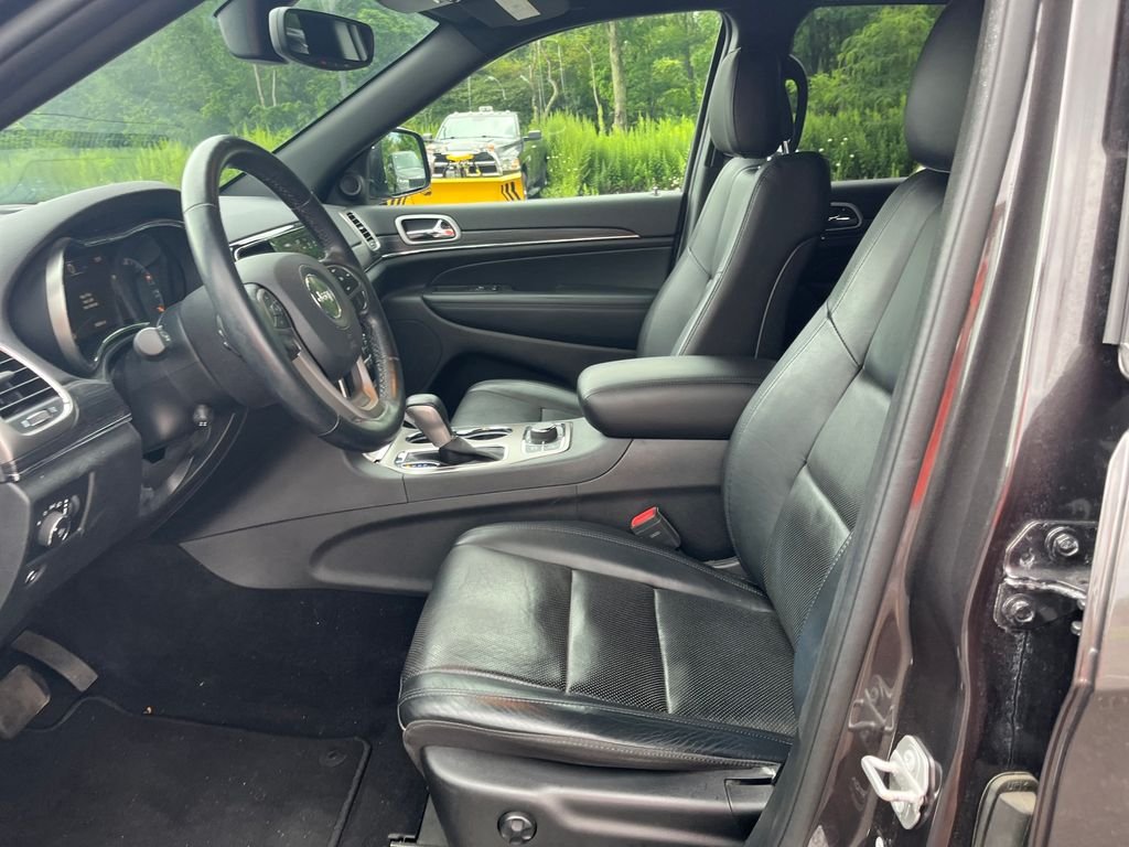 Used 2021 Gray Jeep Limited image 11