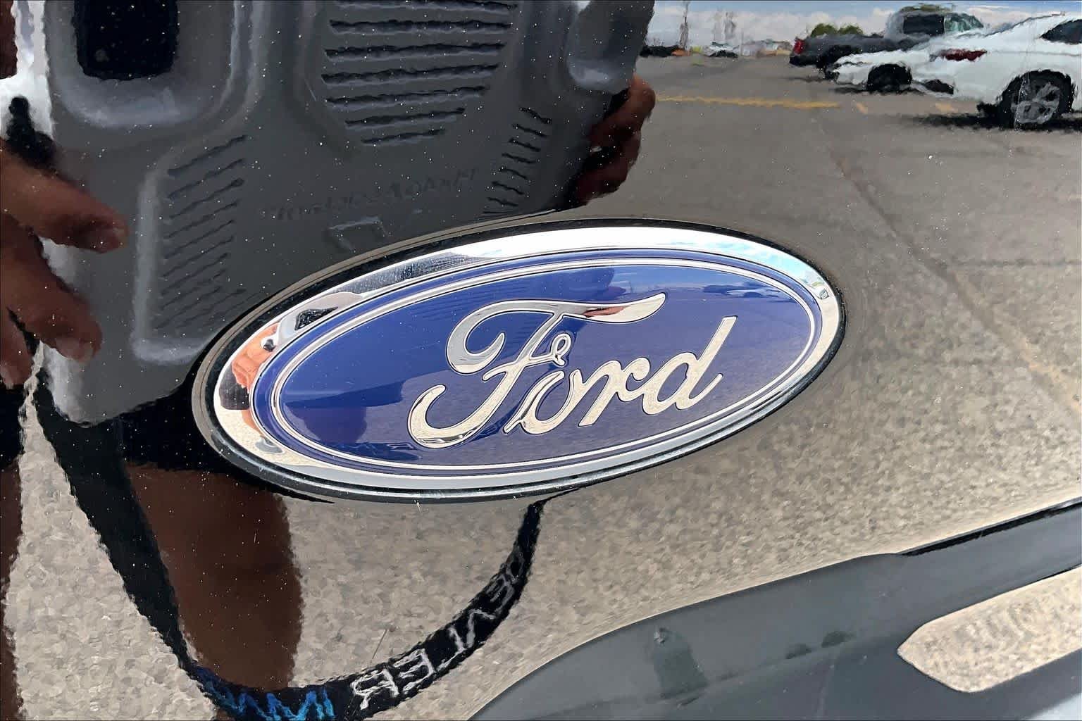 Used 2024 Shadow Black Ford Big Bend image 29