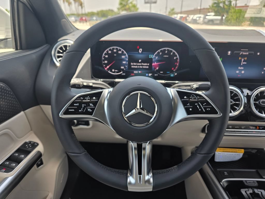 New 2026 Polar White Mercedes-Benz GLA 250 image 53
