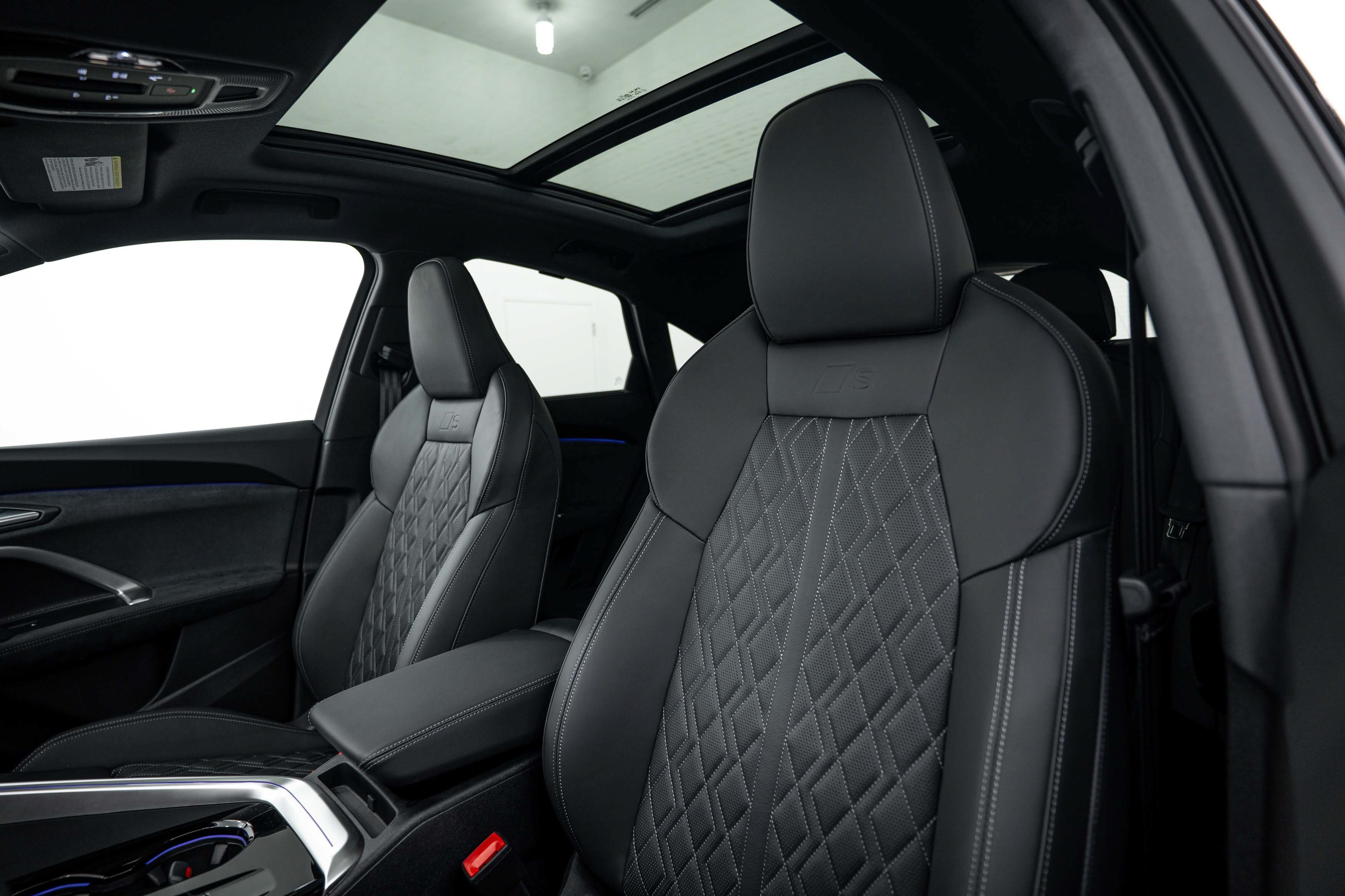 New 2026 Daytona Gray Audi Premium Plus image 18