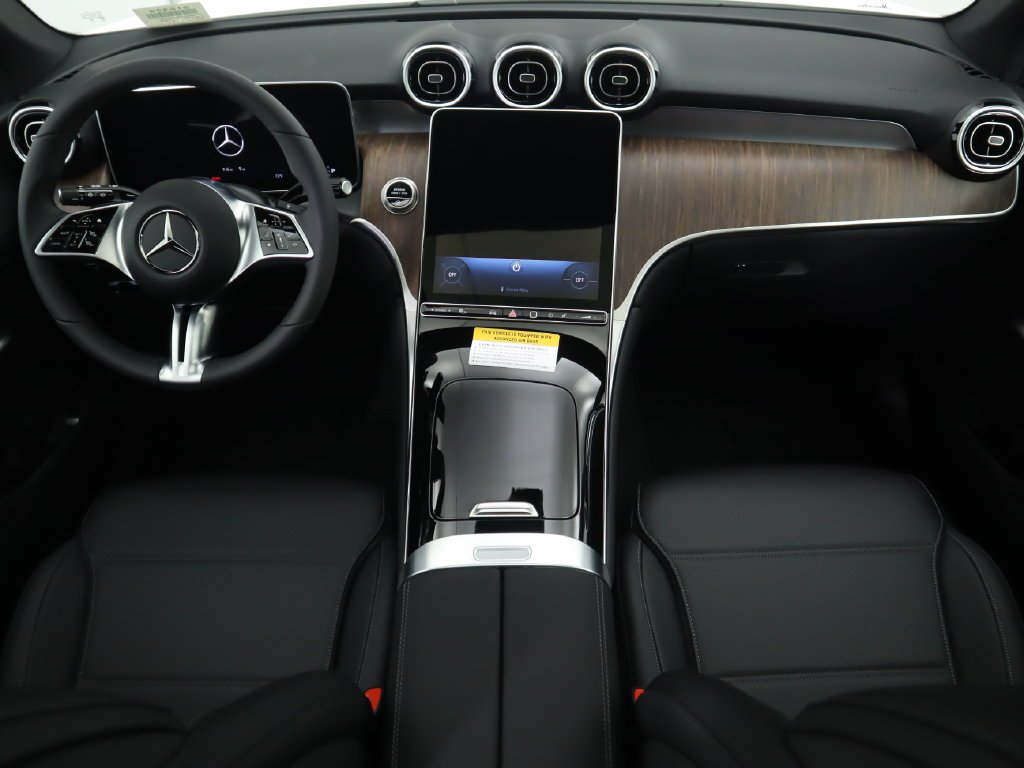 Used 2026 Polar White Mercedes-Benz GLC 300 image 14