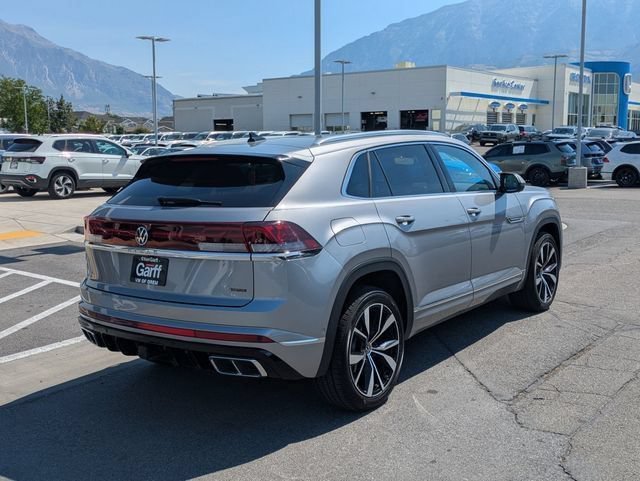 Used 2024 Silver Mist Metallic Volkswagen 2.0T SEL Premium R-Line image 3