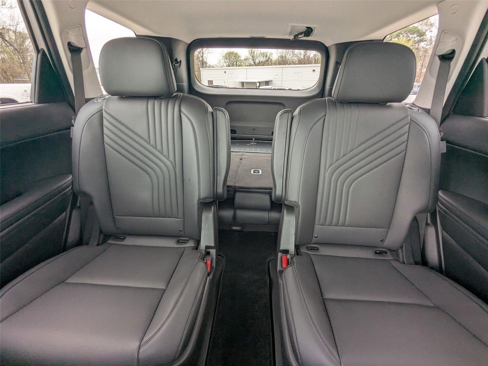 New 2026 Creamy White Pearl Hyundai SEL 7P image 20