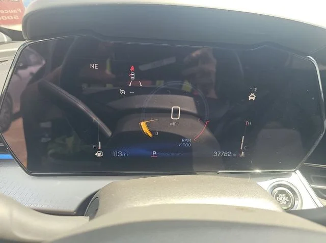 Used 2025 Gray Chevrolet LT image 4