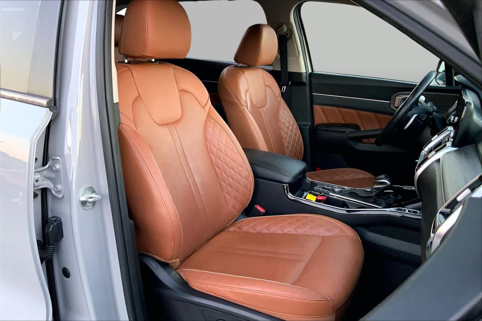 Used 2022 Wolf Gray Kia X-Line SX Prestige image 8