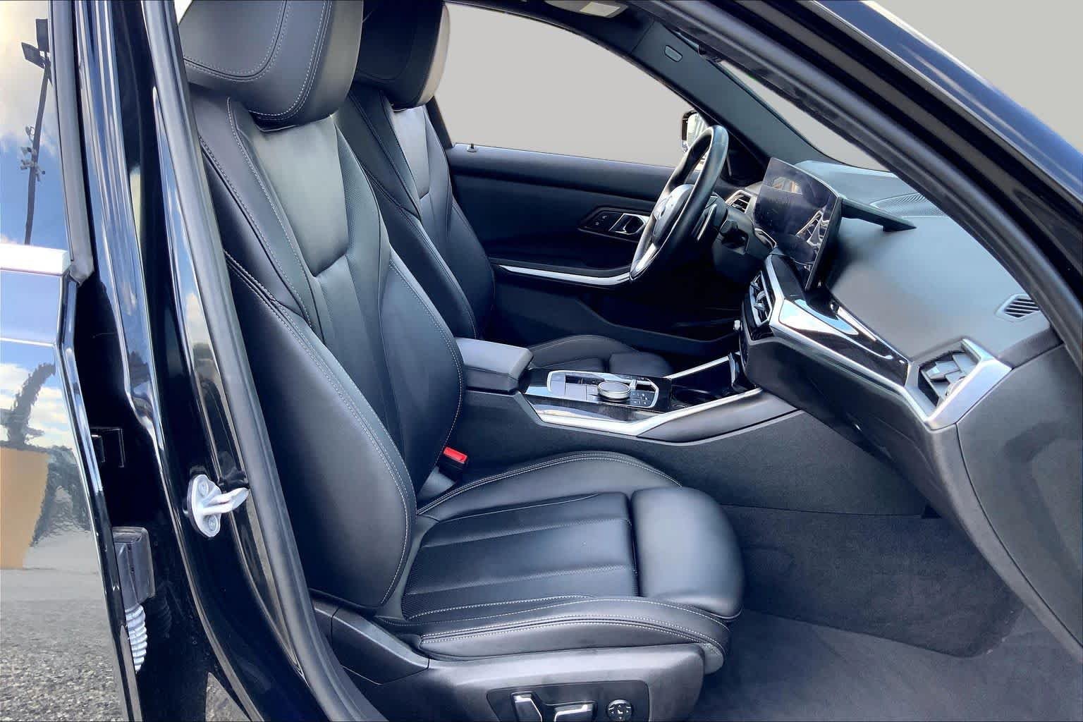 Used 2024 Black Sapphire Metallic BMW 330i image 9