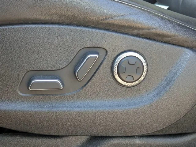 Used 2021 Blue Genesis 2.5T image 23