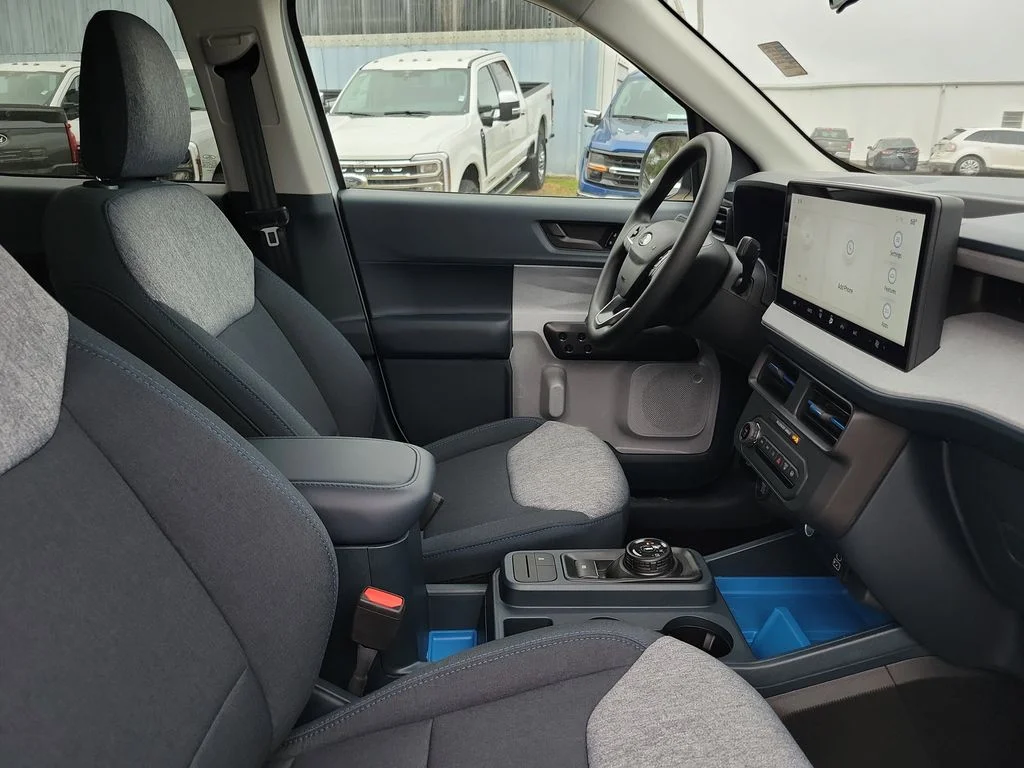 New 2026 Oxford White Ford XLT image 31