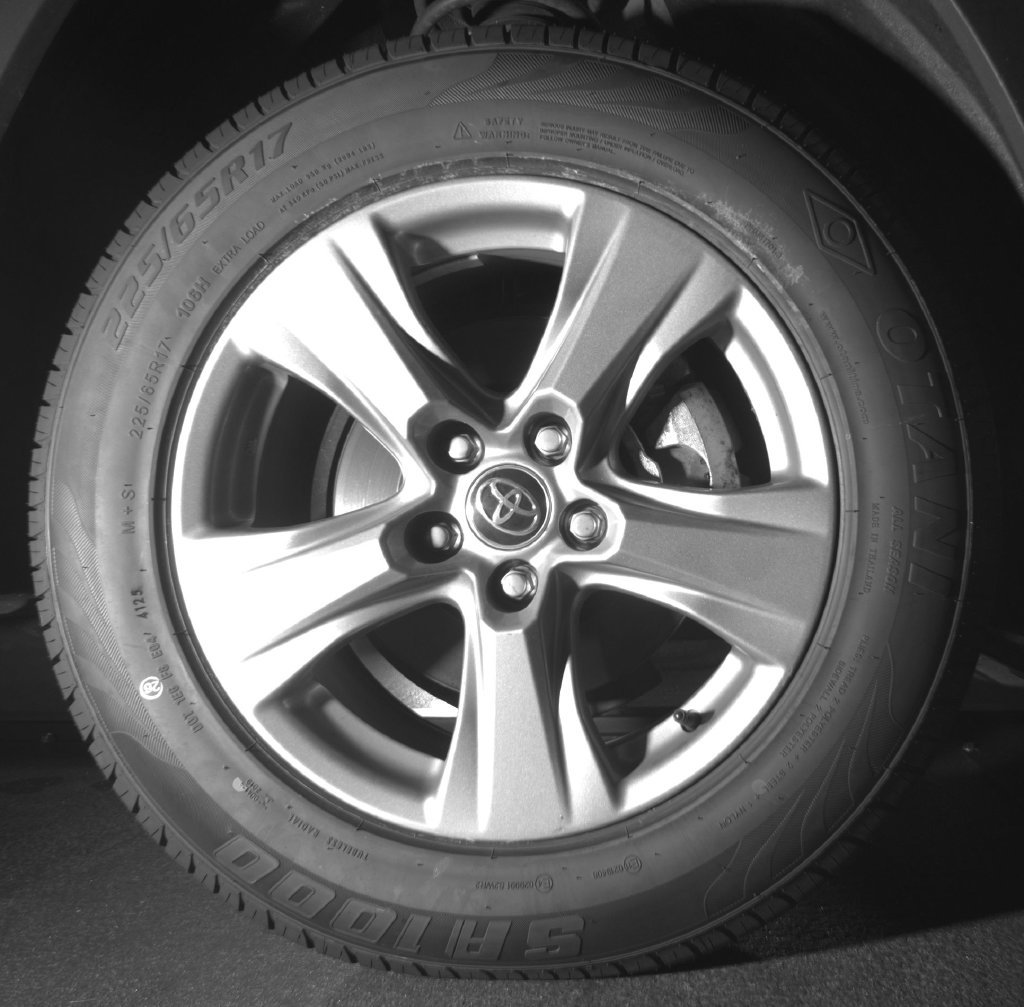 Certified Used 2025 Silver Toyota XLE image 16