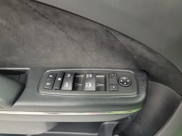 Used 2023 Green Dodge SRT Hellcat Widebody image 31