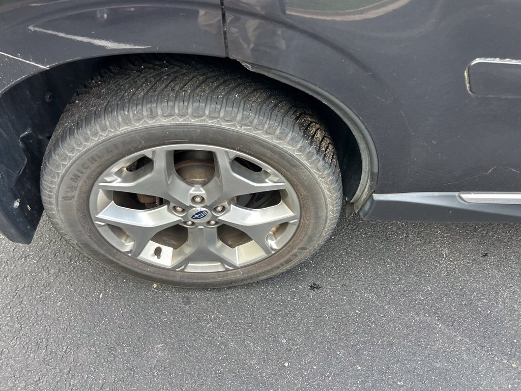Used 2018 Gray Subaru 2.5i Touring image 11