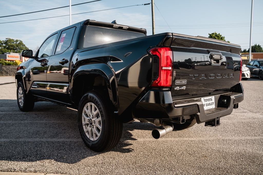 New 2026 Black Toyota SR5 image 5