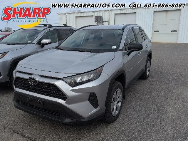 2021 Toyota RAV4 LE AWD's photo