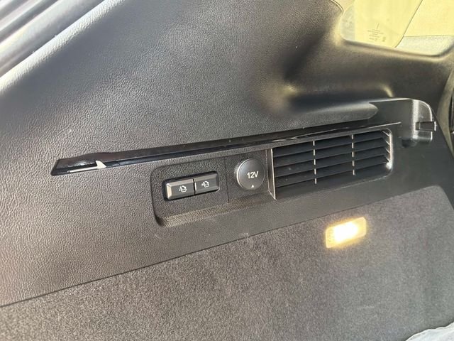 Used 2021 Black Lincoln Reserve image 13