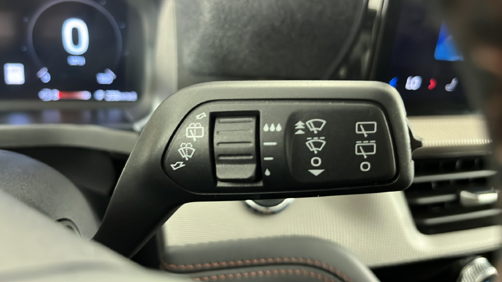 2025 Ford Explorer Active - Photo 29