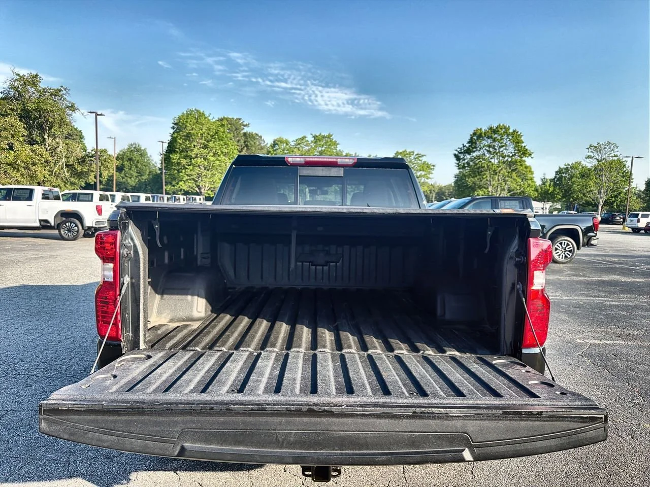 Used 2019 BLACK Chevrolet LT image 21