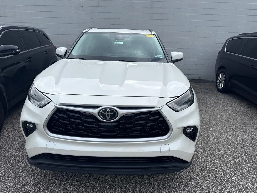 Used 2021 White Toyota XLE image 2