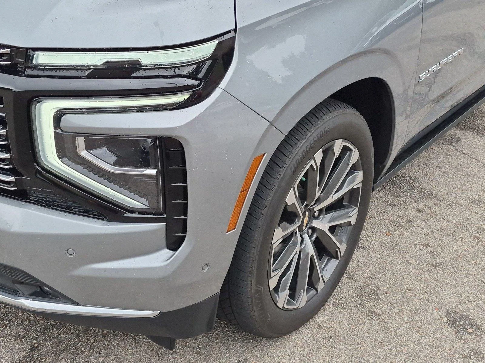 Used 2025 Sterling Gray Metallic Chevrolet High Country image 9