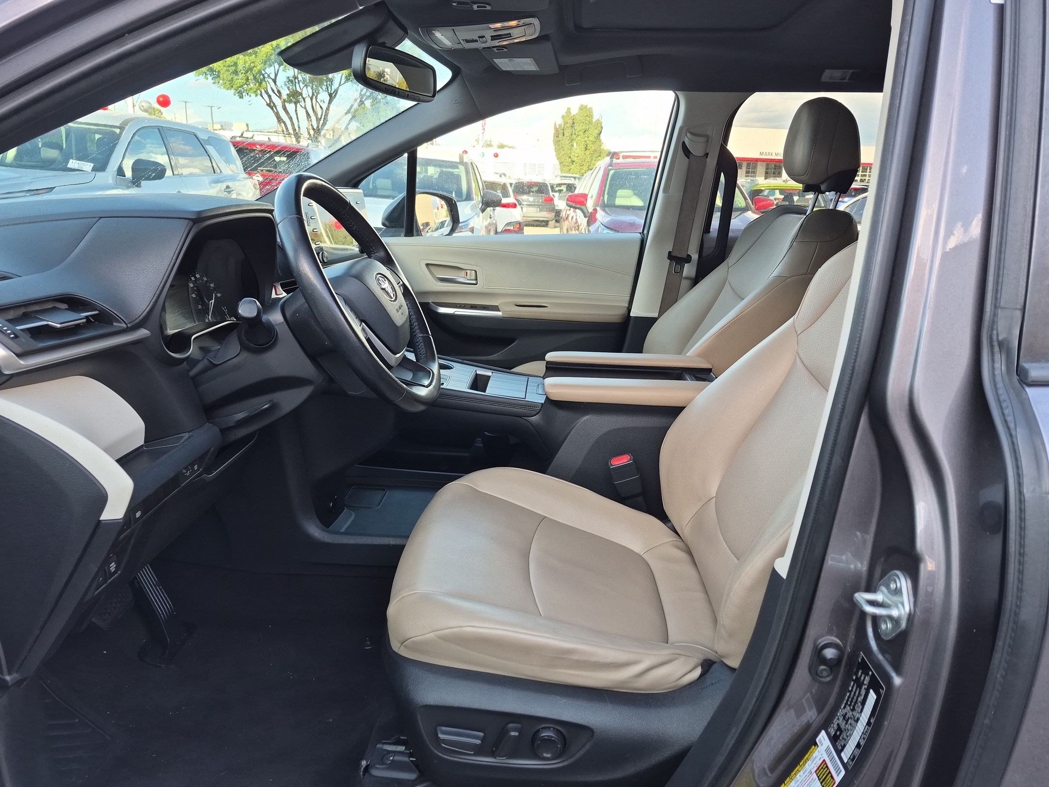 Used 2021 Predawn Gray Mica Toyota XLE image 15
