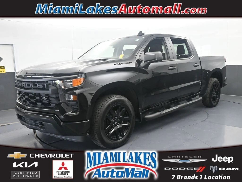 Used 2025 Black Chevrolet Custom image 1